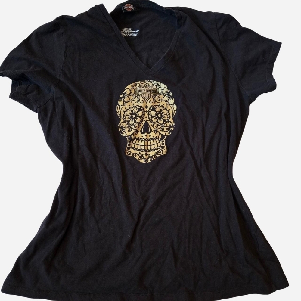Harley-Davidson Black Tee with Gold Skull Design